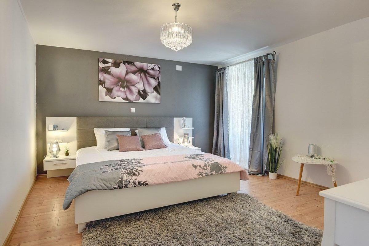 Villa Micol Gajana Exteriör bild